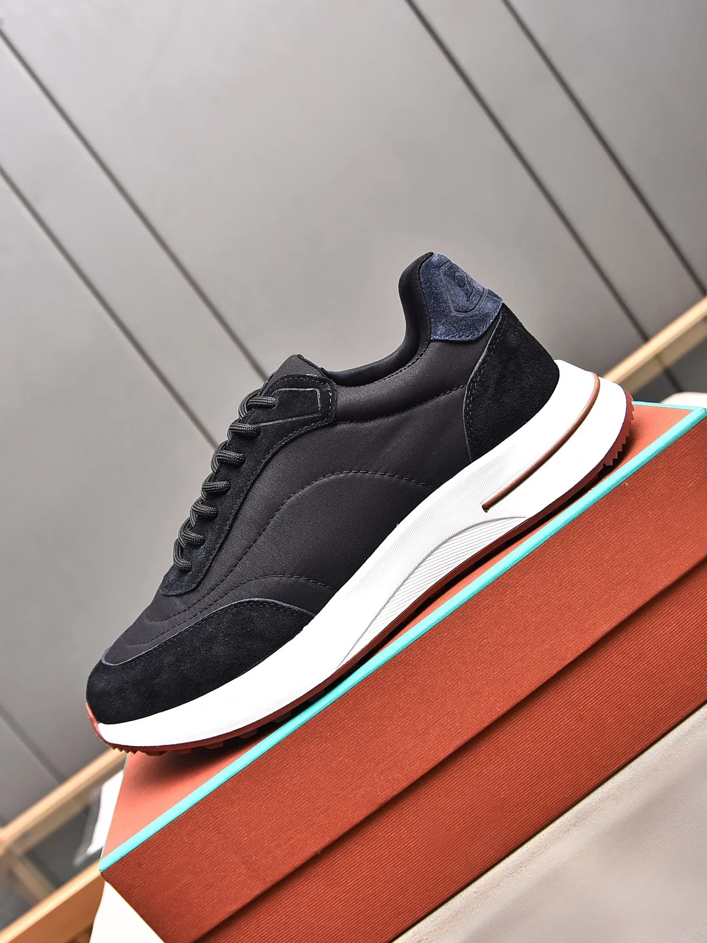 Men's shoes 💰460 LP new product on sale Loro Piana sports shoes｜Made with top-layer frosted and imported waterproof fabrics｜Comprehensive one-to-one restoration of the counter process｜Installed with original molded rubber three-color combination craft outsole｜Size: 39-44 (customized at 45.46)
